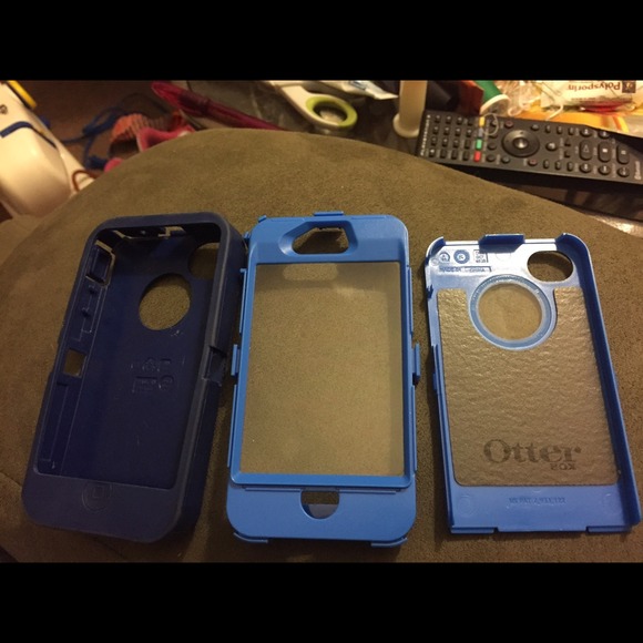 iPhone 4s otter box defender with clip like new.
