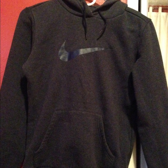 Nike hoodie (cozy)