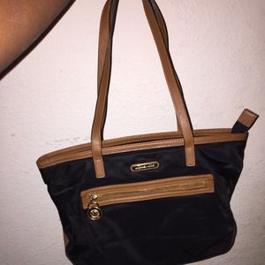 Michael Kors  authentic bage