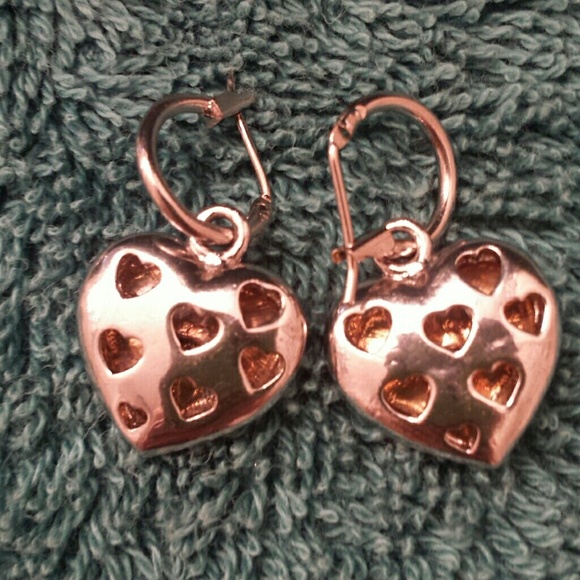 Juicy Couture heart earrings - Picture 2 of 4