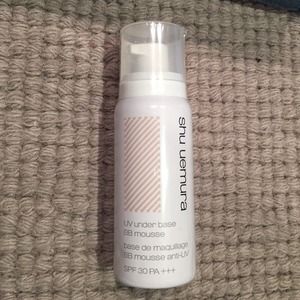 Shu uemura BB mouse SPF 30 PA+++