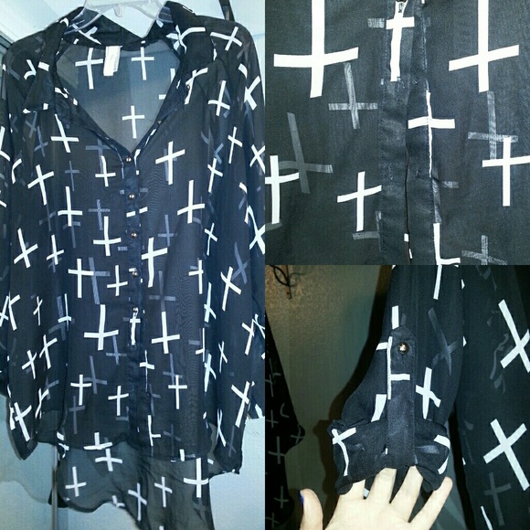 ****SOLD***** Plus size cross blouse - Picture 1 of 1