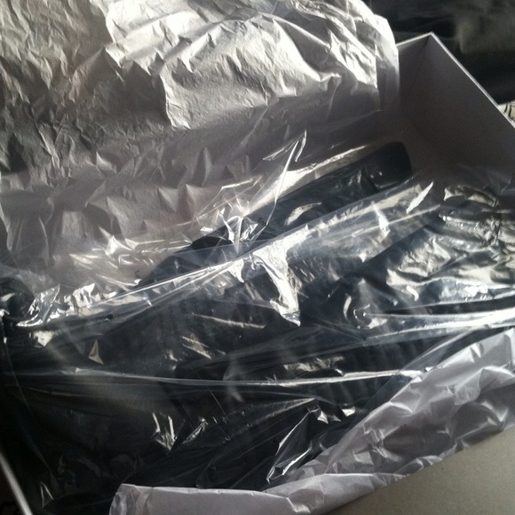 Knee high boot - Picture 4 of 4