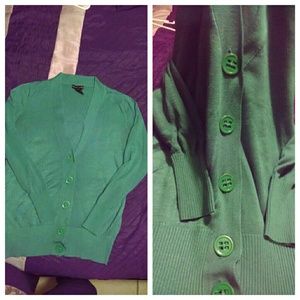Green NY& Co. Sweater