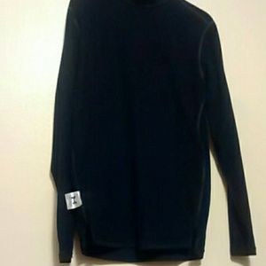 Under armor shirt