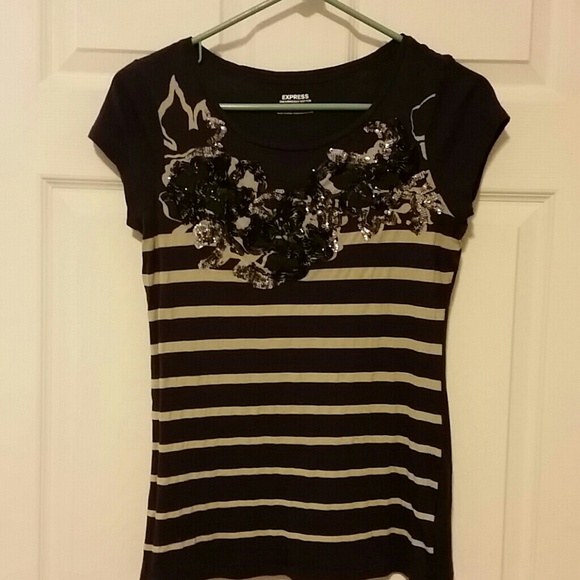 Express tshirt - Picture 1 of 3