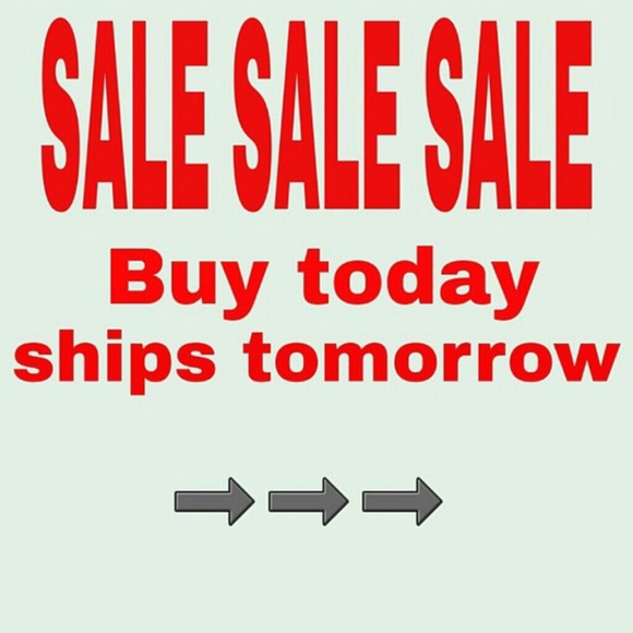 **CLOSET SALE** MAKE ME A REASONABLE OFFER