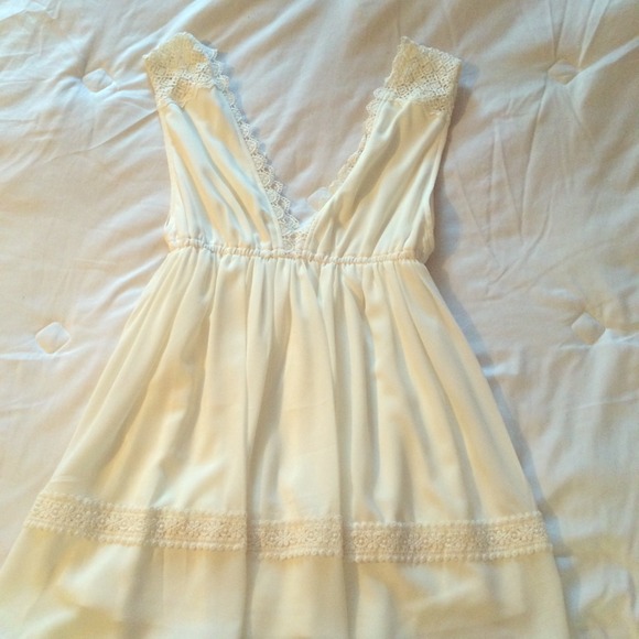 White Hazel Dress Size Large