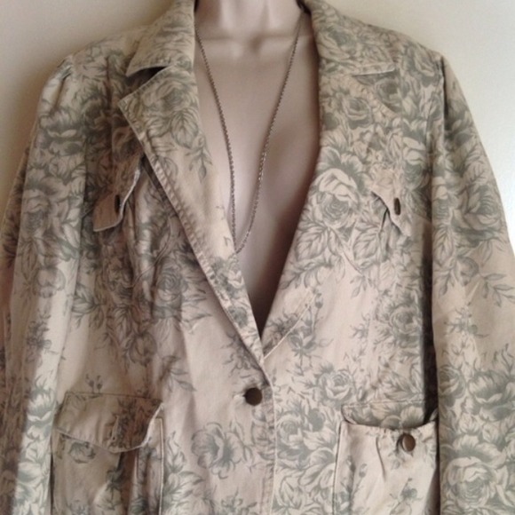 Creme/beige blazer