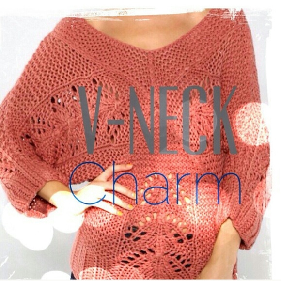 V-Neck Pullover