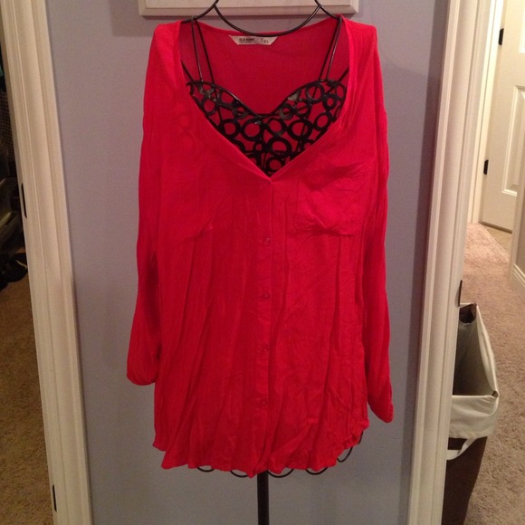 🚫sold🚫Red old navy top