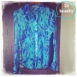 Beautiful blue and green button up