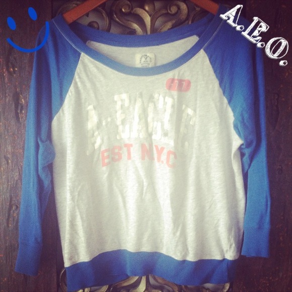 3/4 sleeve wide neck vintage shirt baseball style