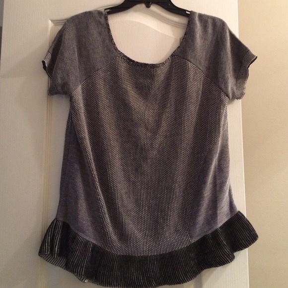 Black and white scoop neck peplum top