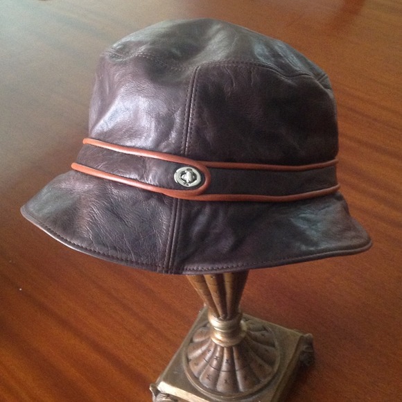 coach leather hat