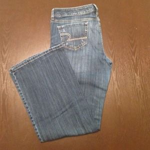 Favorite boyfriend stretch distressed jeans
