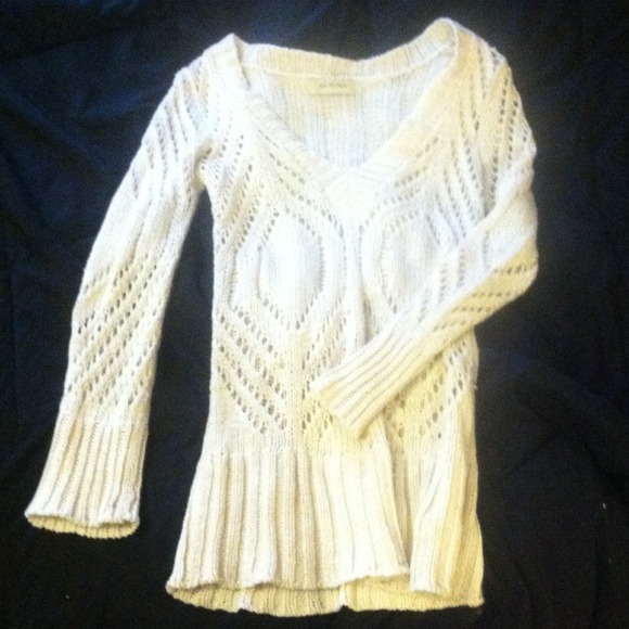 ❄️off white/beige crochet sweater