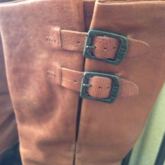 (Sold) Frye Mildred English Pull Boot - Picture 3 of 4