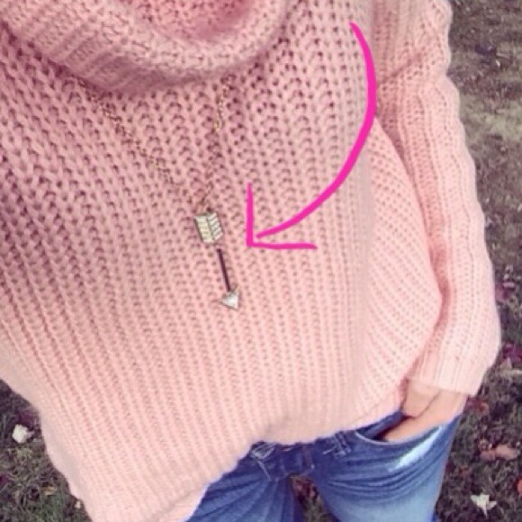 Accessories - Arrow Necklace