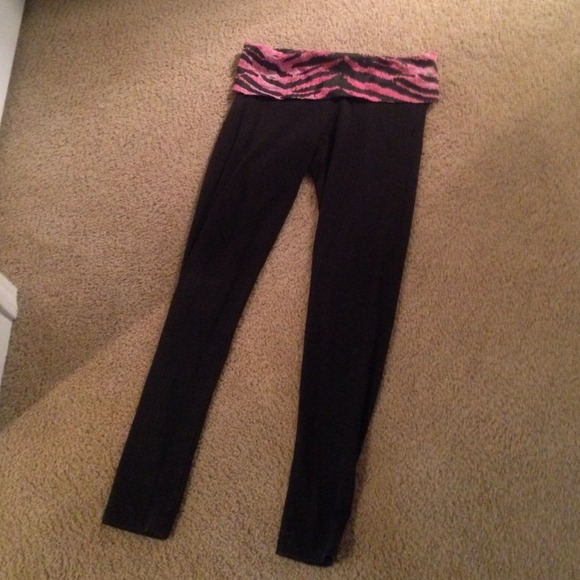 Bundle of VS- Pink leggings🌸