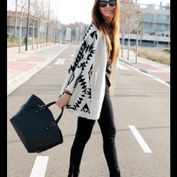 Modern Southwestern pattern Batwing Sweater - Picture 3 of 4