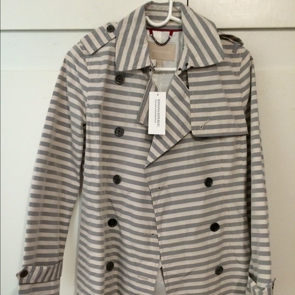 Banana Republic trench coat/rain jacket