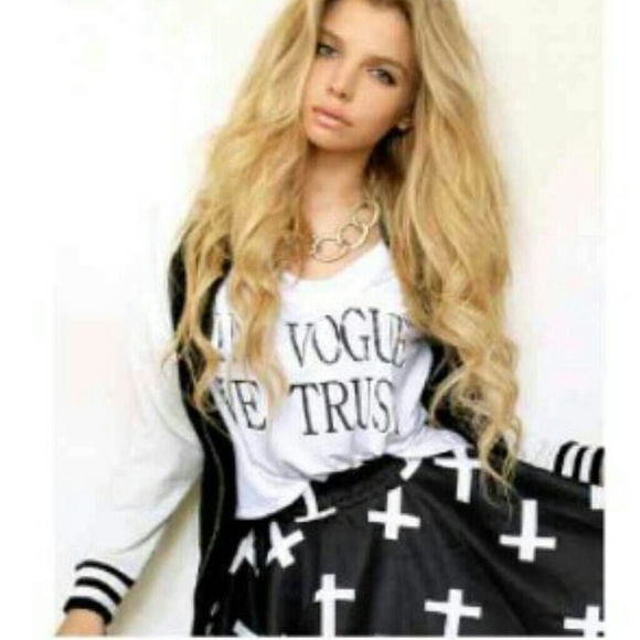 White "In Vogue We Trust" crop tee