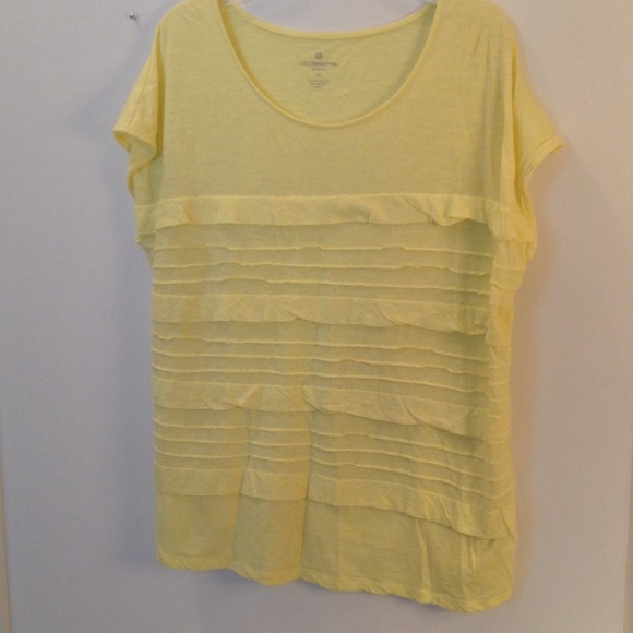 Yellow stripped tshirt