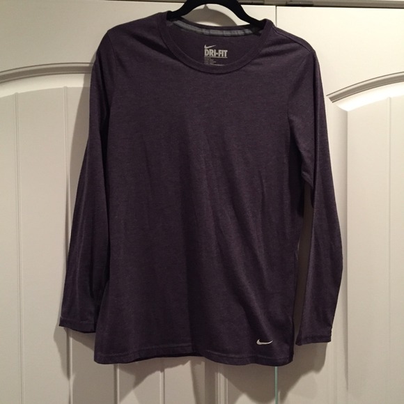 Nike dri fit loose top, medium.