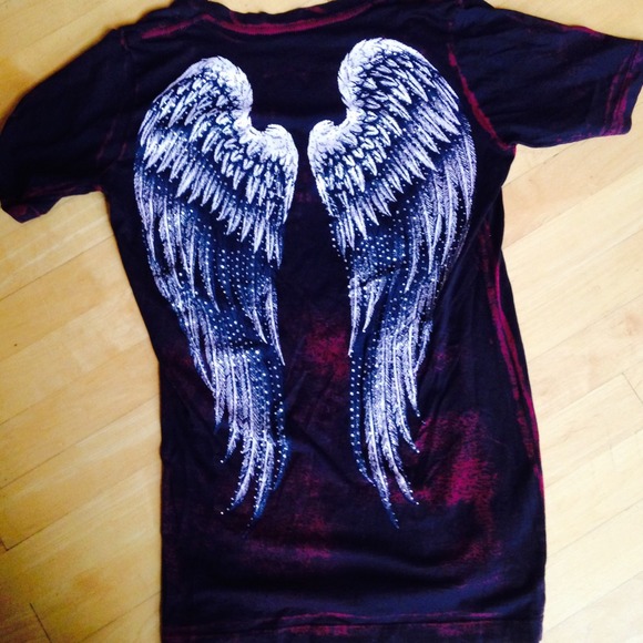 Affliction v-neck size L