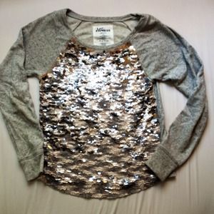 ✨ Must go! ✨ Express Sequin Sweater