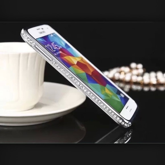 Silver iPhone 5/5s case