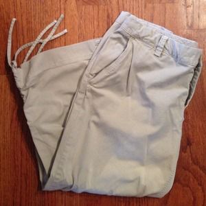 American Eagle Khaki Capris