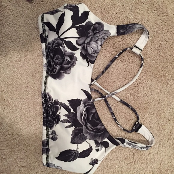 Lululemon FTB size 8