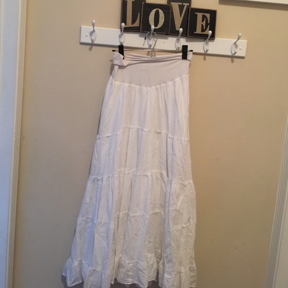 Motherhood Maternity skirt
