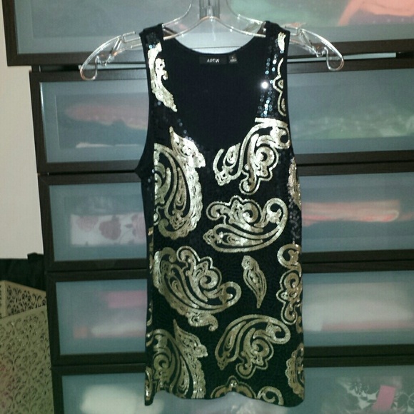 Gold&black sequin tank