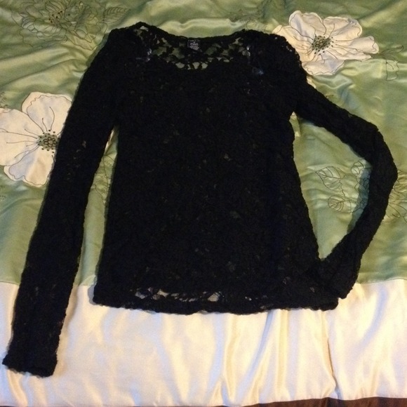 Sexy Lace Top - Picture 1 of 3