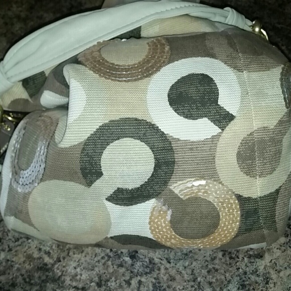 Coach Purse! - Picture 4 of 6