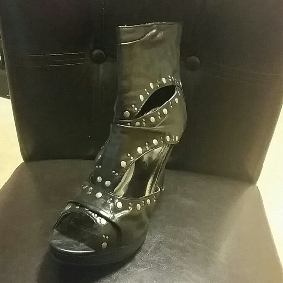 Black  high heel club shoes-worn 1 time