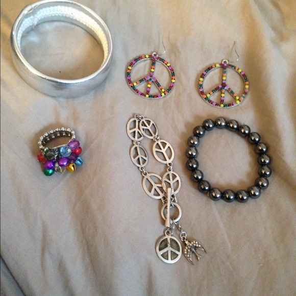 Jewelry bundle - Picture 2 of 2