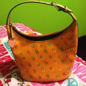 💯% authentic Dooney an Bourke Purse