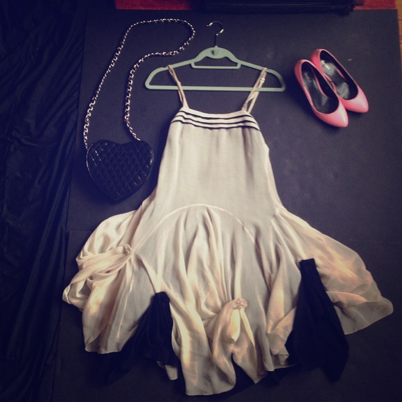 Alice + Olivia sweet cup cake dress