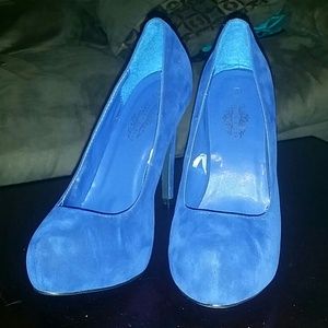 Gorgeous Royal Blue Pumps