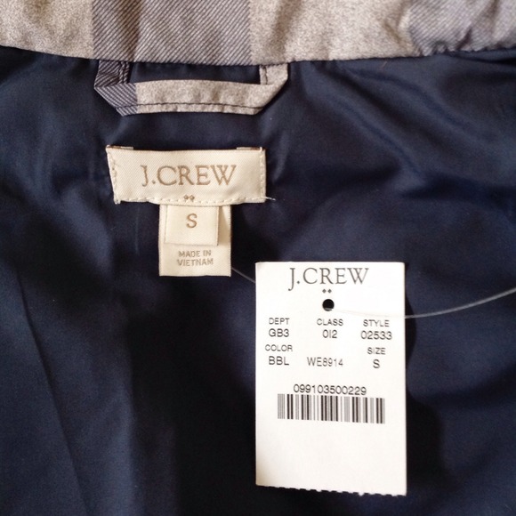 SOLD locally HOST PICK x 2! J Crew puffer vest - Picture 3 of 4