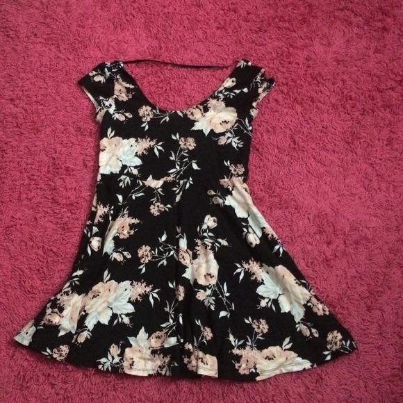 URBAN OUTFITTERS DRESS