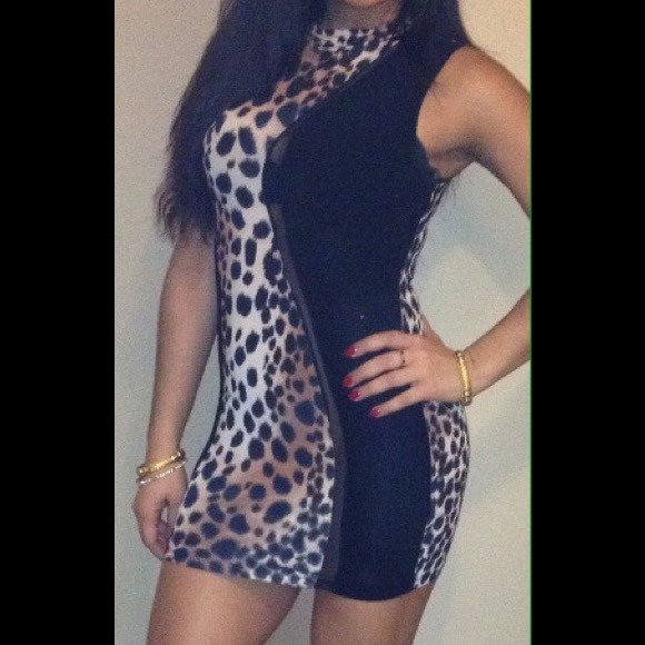 Dress - Picture 3 of 3