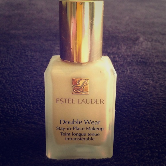 Estée Lauder double wear foundation
