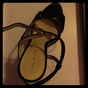 Pelle Moda high heels, size 8, never been worn.