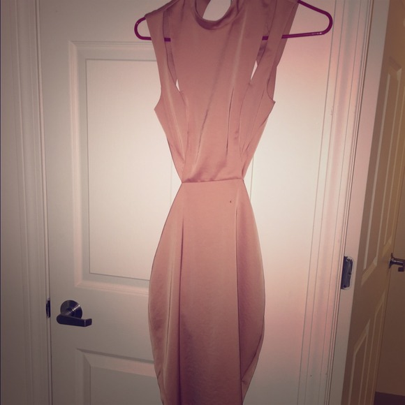 Rose color dress from H&M's conscious collection
