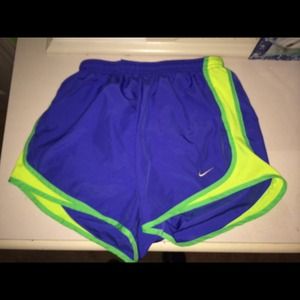 SMALL Nike running shorts